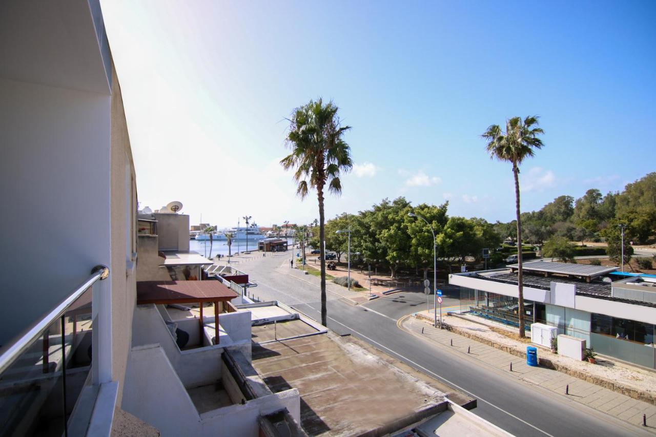 Phaedrus Living - Seaside Executive Flat Harbour 202 Lägenhet Paphos Exteriör bild